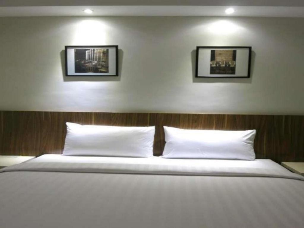 Hart Hotel Arjuna Mataram Exterior photo