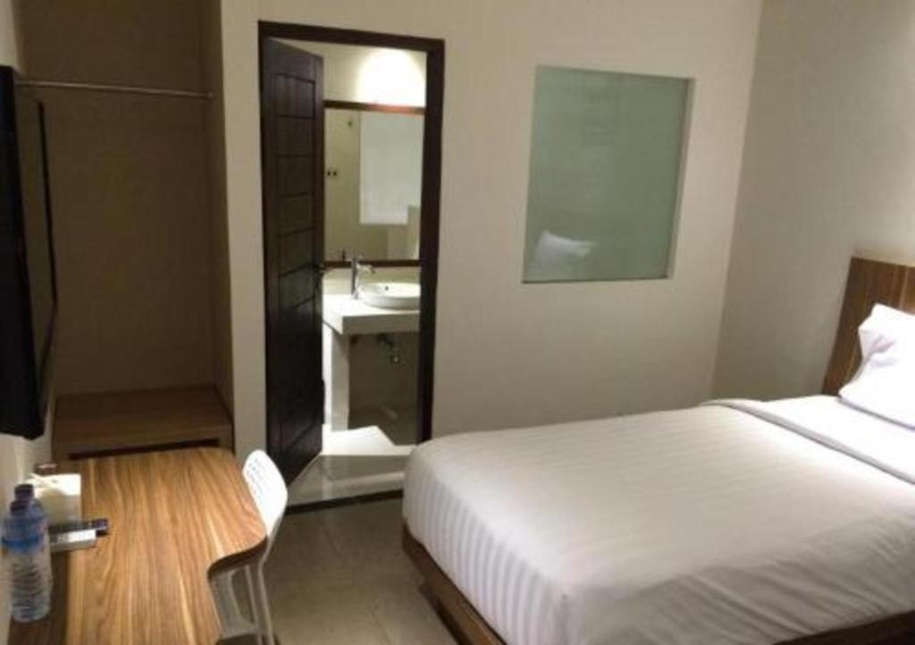 Hart Hotel Arjuna Mataram Exterior photo